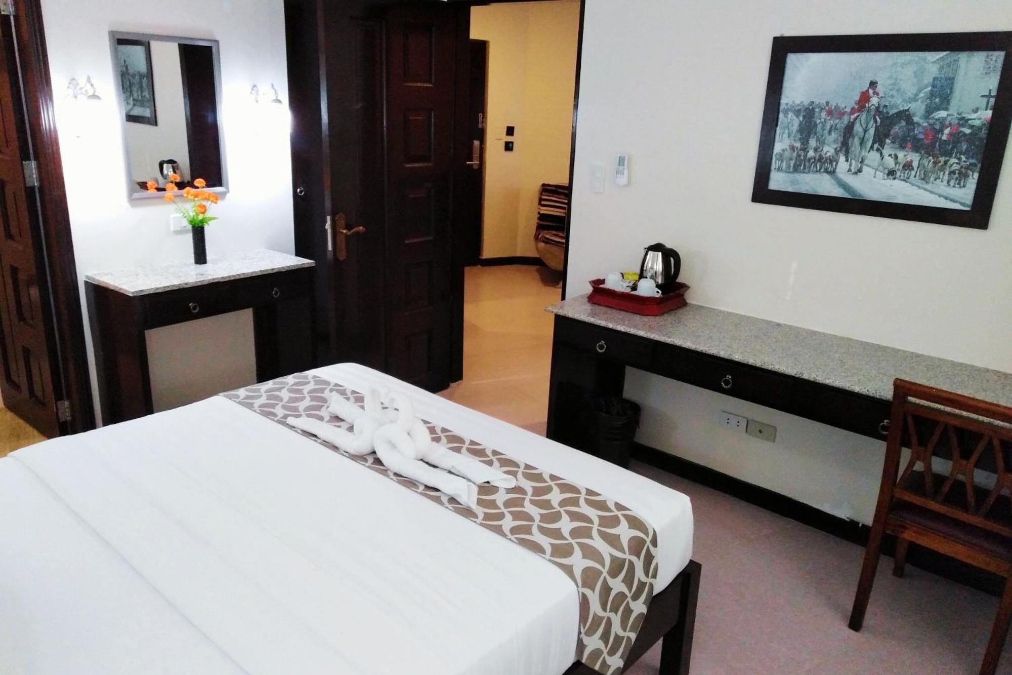 Venezia Suites Hotel Iloilo Pokój zdjęcie