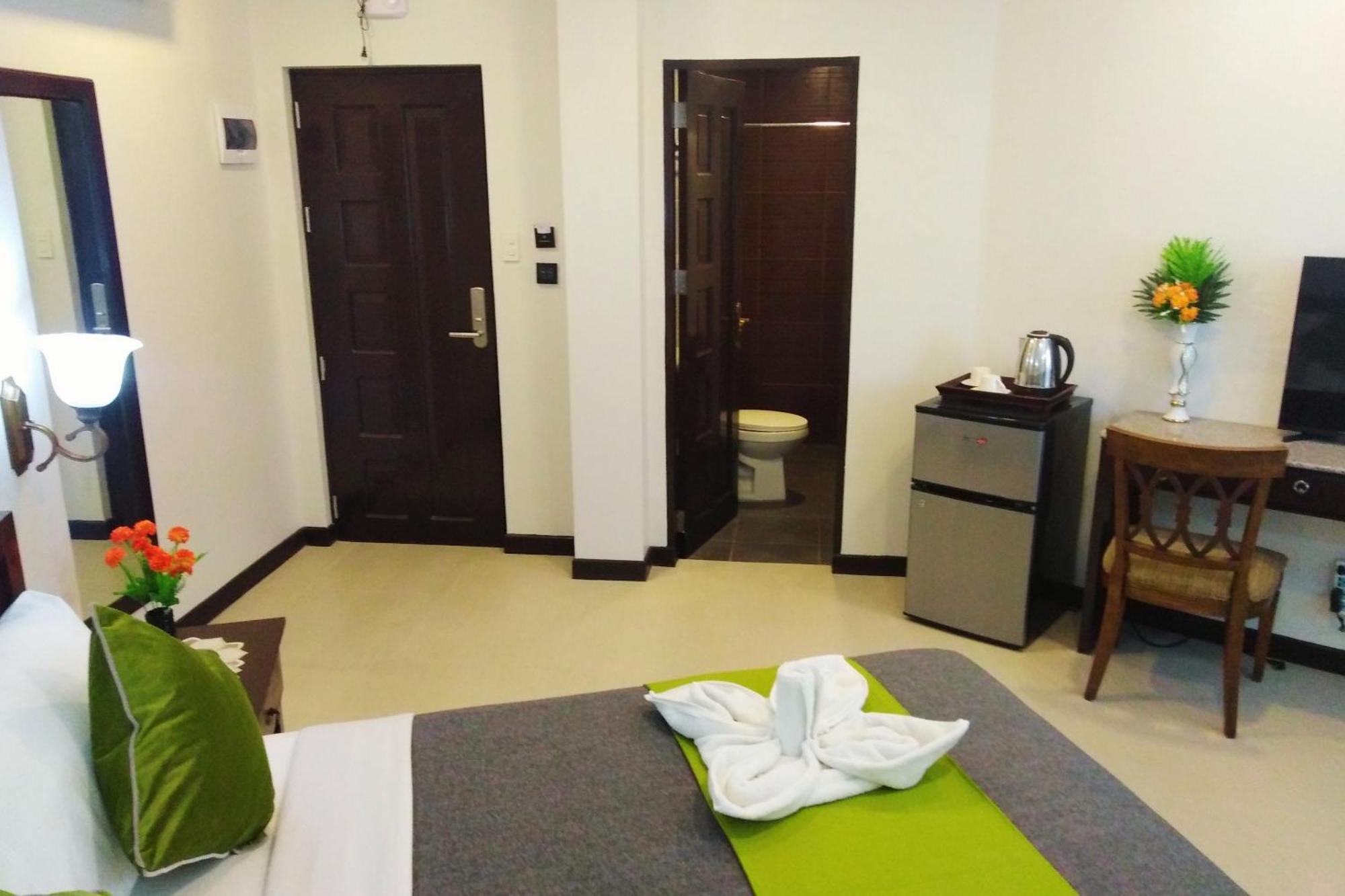 Venezia Suites Hotel Iloilo Pokój zdjęcie