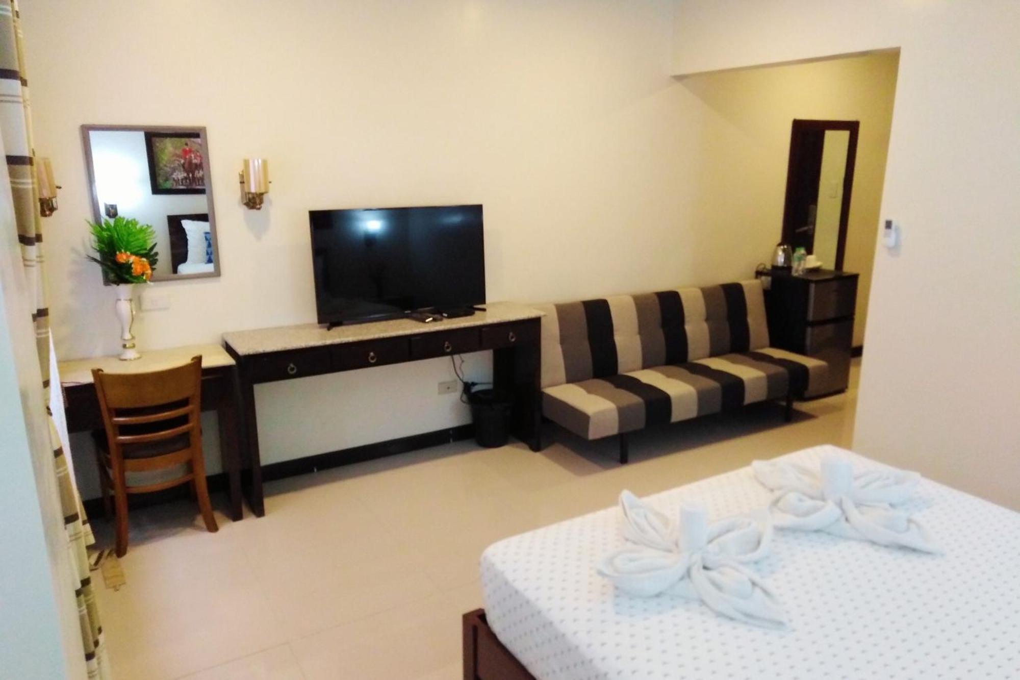 Venezia Suites Hotel Iloilo Pokój zdjęcie