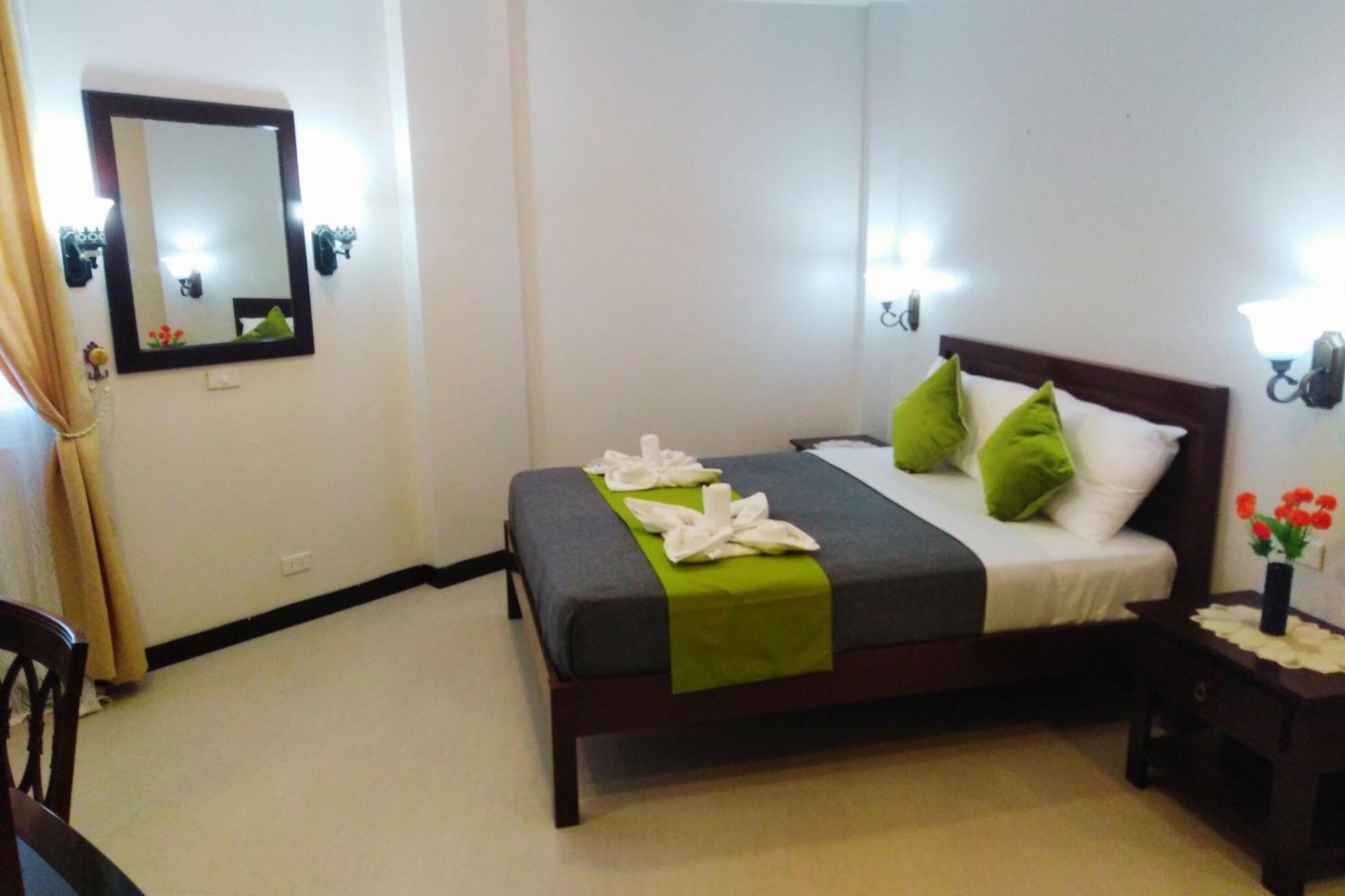 Venezia Suites Hotel Iloilo Pokój zdjęcie