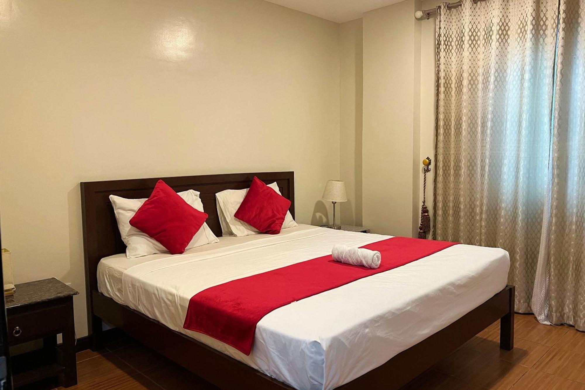 Venezia Suites Hotel Iloilo Pokój zdjęcie