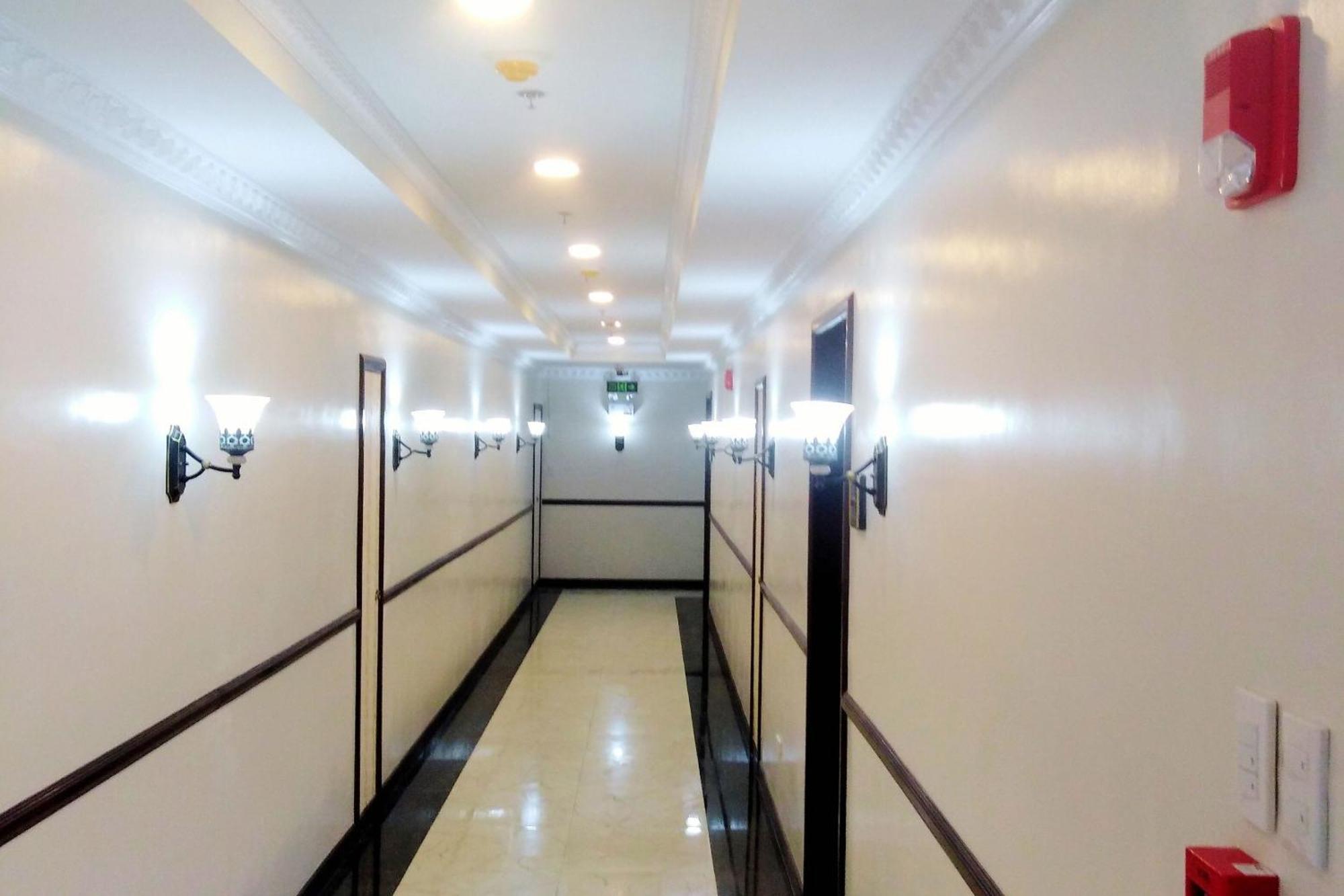 Venezia Suites Hotel Iloilo Zewnętrze zdjęcie